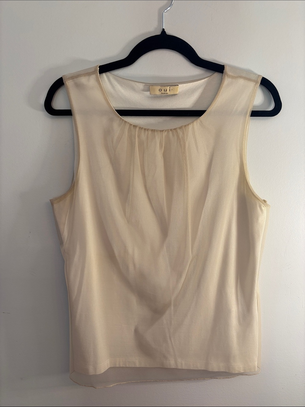 Oui cream sleeveless shirt with tan overlay